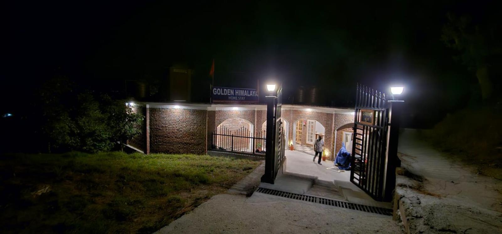 Golden Himalaya Homestay Kausani Luaran gambar